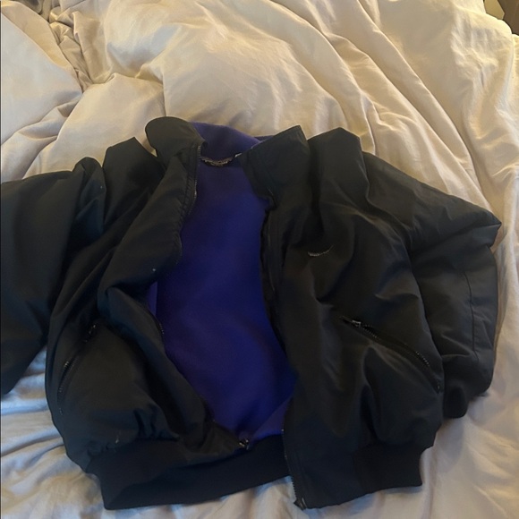 Patagonia Black Bomber Jacket with Purple fleece Lining. For snow, rain and cold - Picture 10 of 16